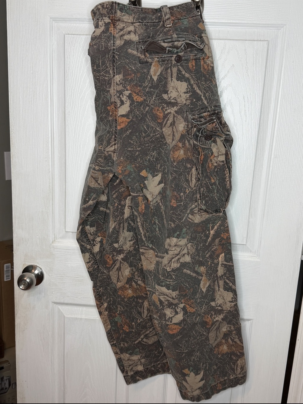 Abercrombie & Fitch Men's Brown Camouflage Cargo Pants